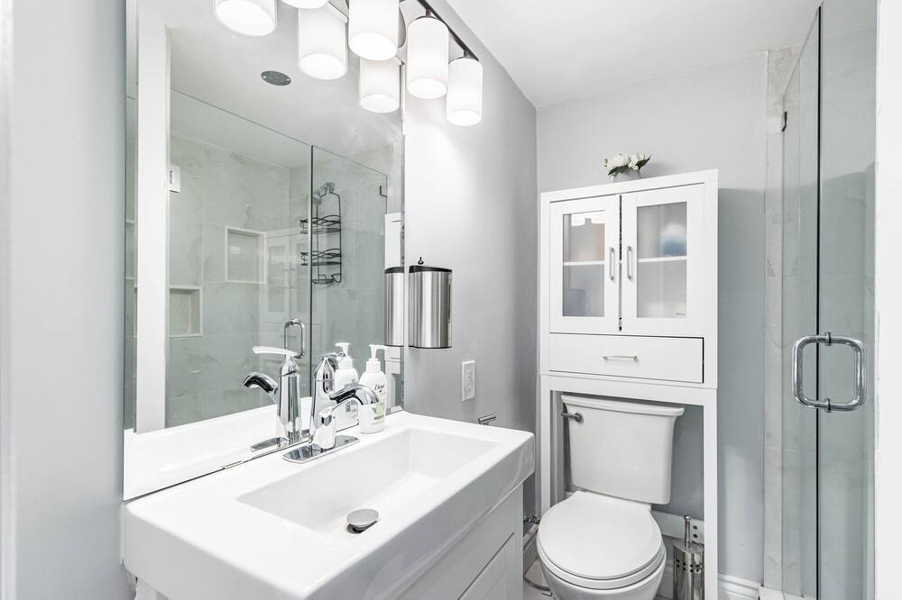 Photo of Bathroom in Rockwood