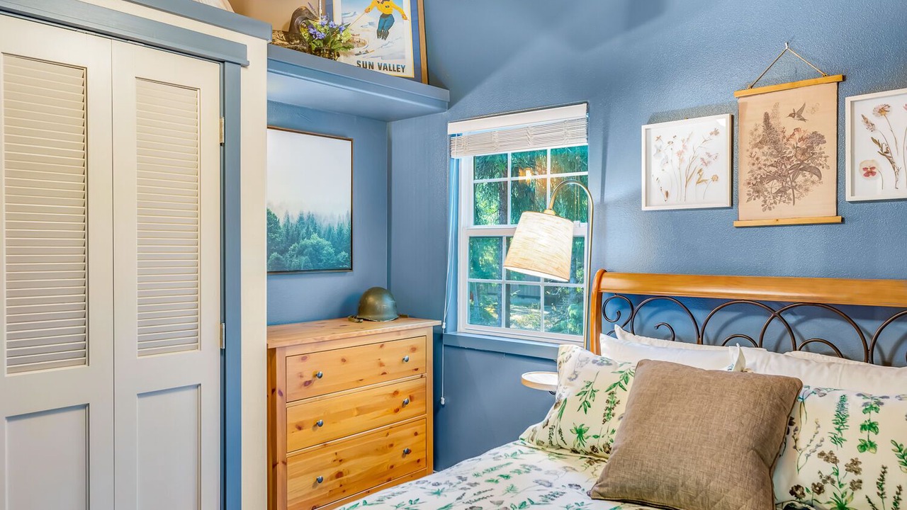 Photo of Others in Packwood