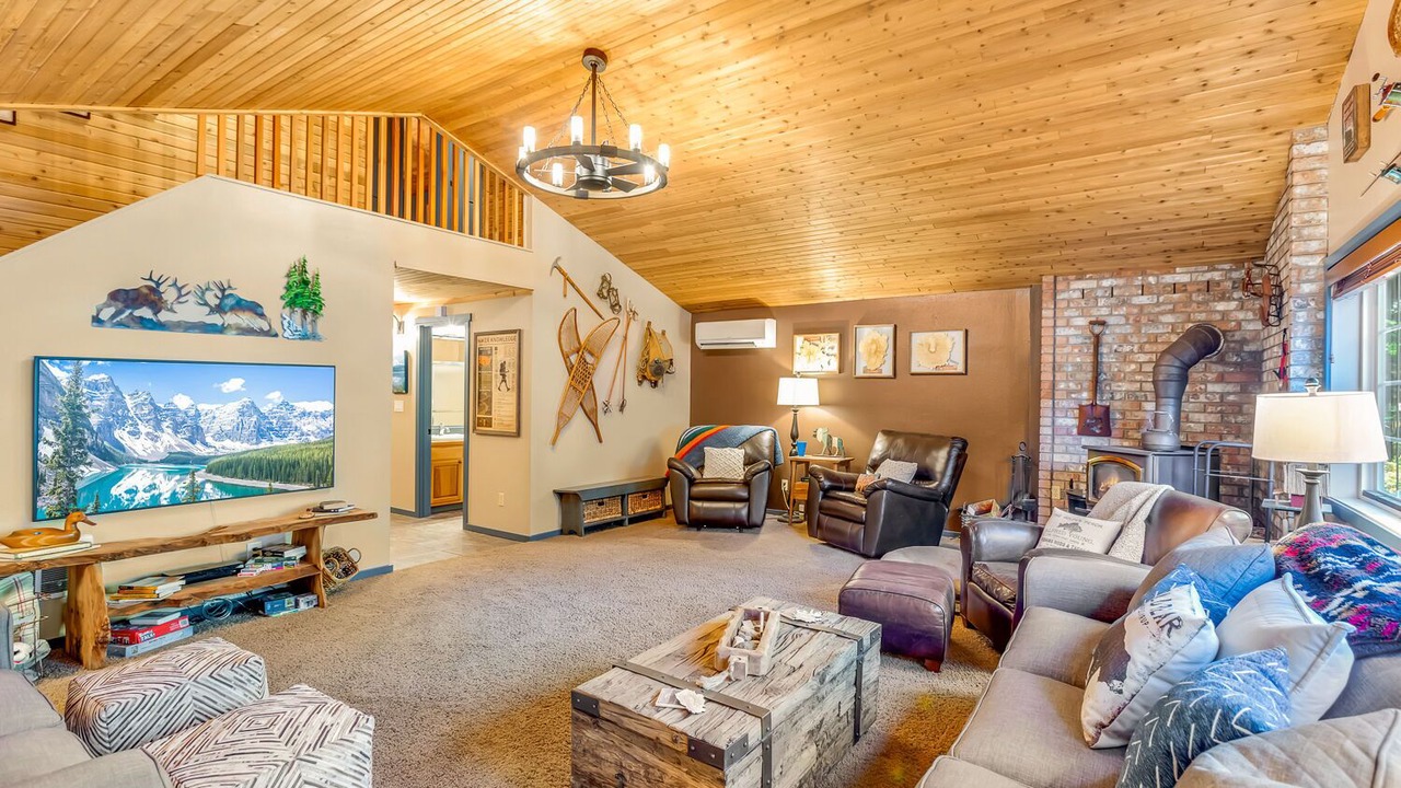 Photo of Others in Packwood