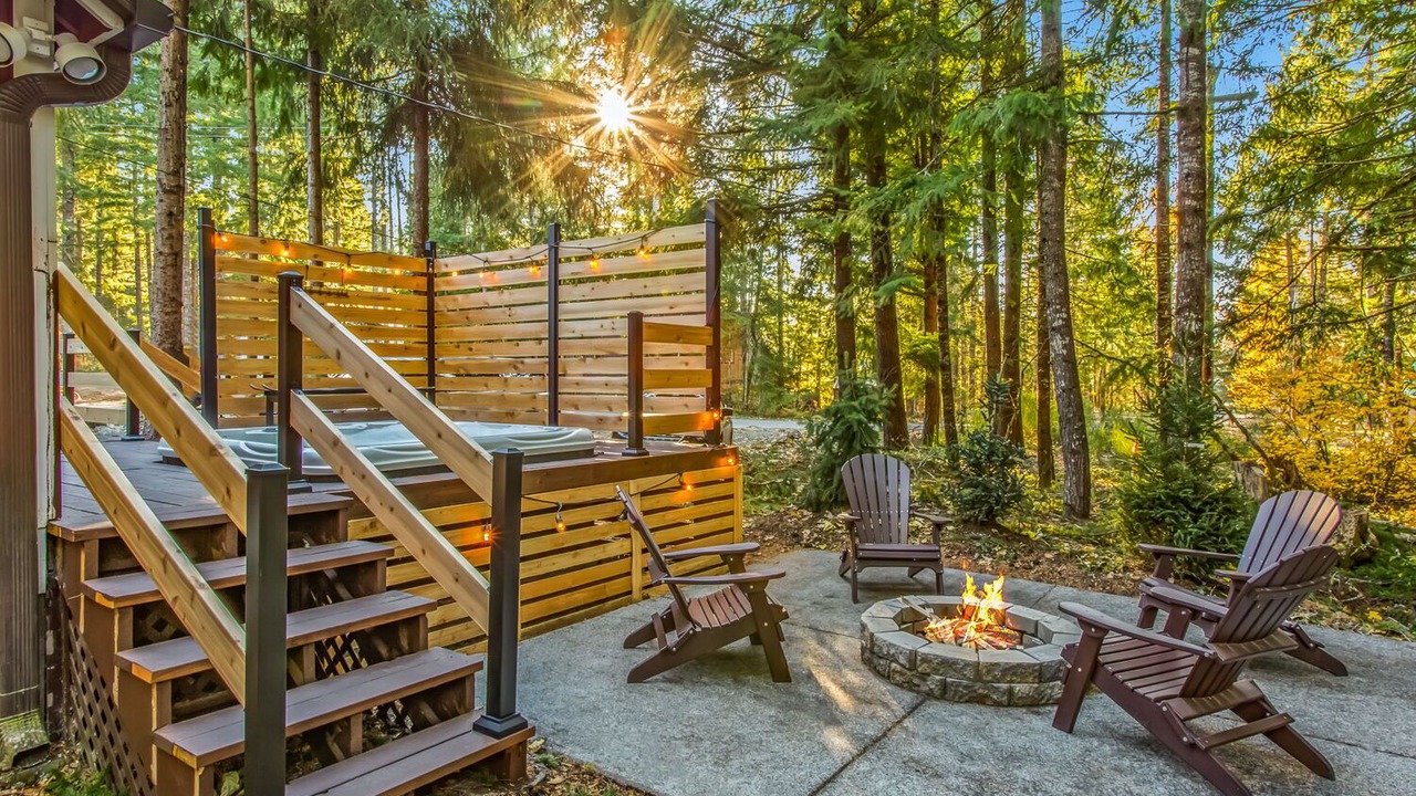 Photo of Outdoor in Packwood