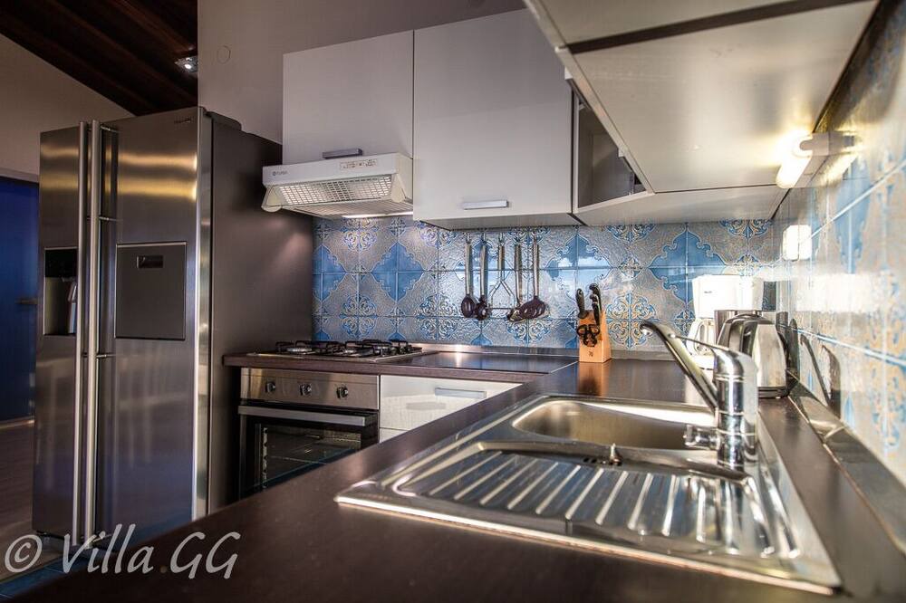 Photo of Kitchen in Cove Makarac (Milna)