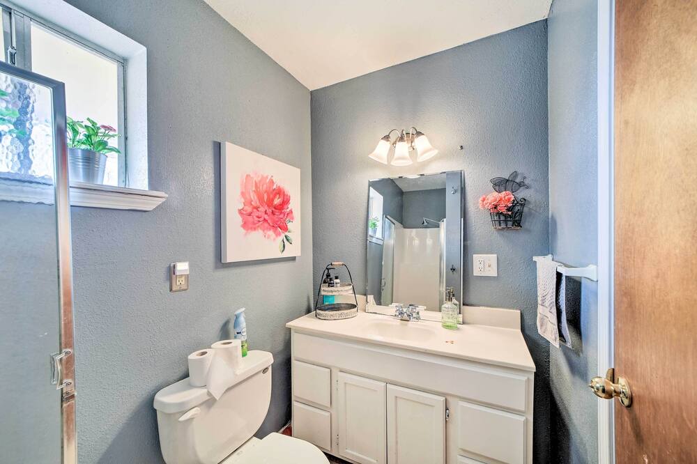 Photo of Bathroom in Sequoyah