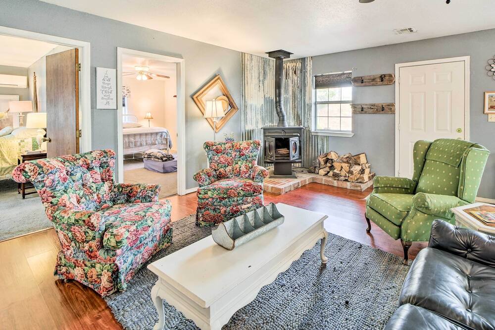 Photo of Bedroom in Sequoyah
