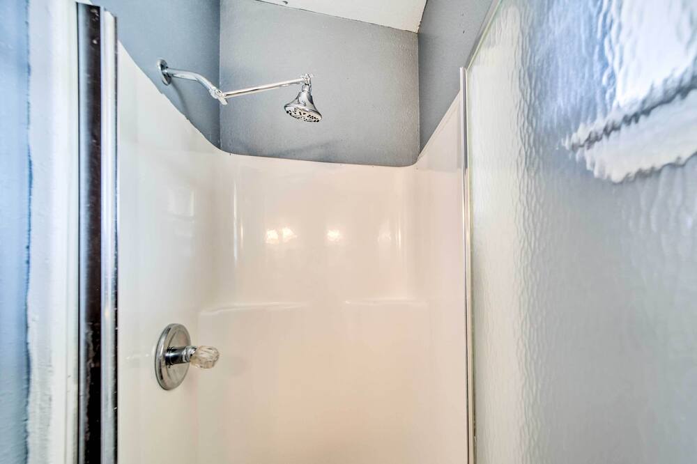 Photo of Bathroom in Sequoyah