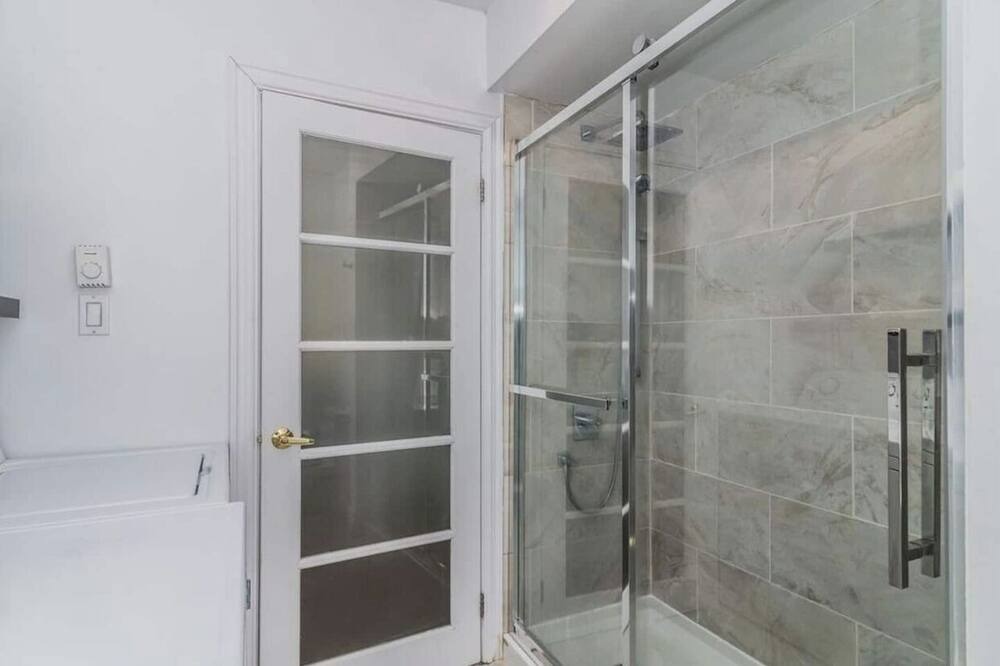 Photo of Bathroom in Sainte-Marie