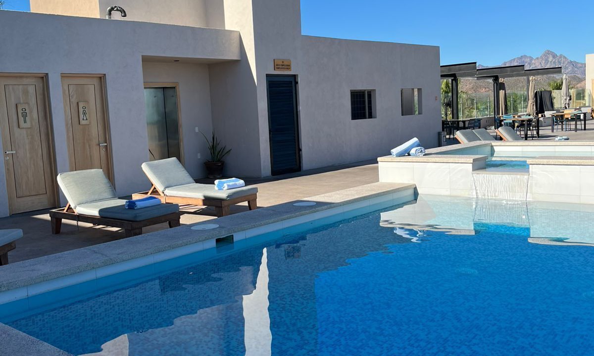 Photo of Outdoor in Nopolo