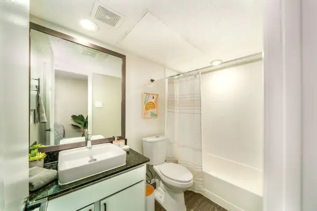Photo of Bathroom in East Riverside - Oltorf