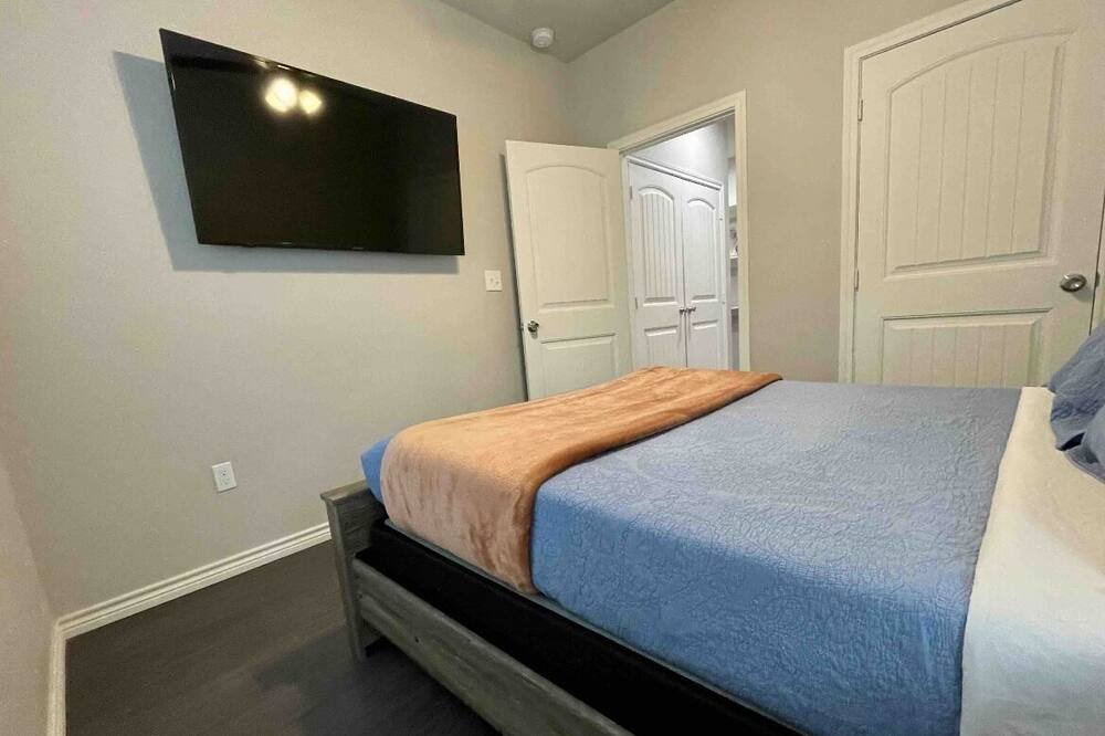 Photo of Bedroom in Longview