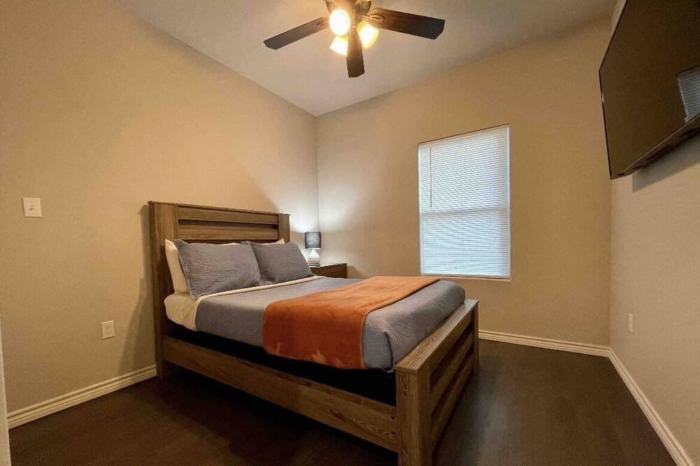 Photo of Bedroom in Longview