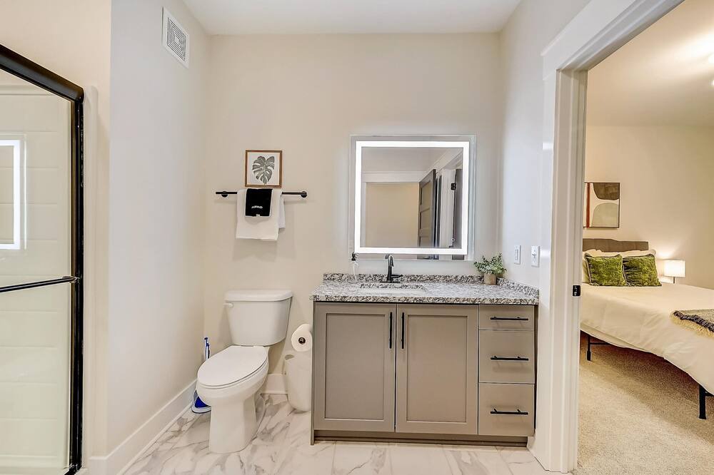 Photo of Bathroom in Olde Towne East