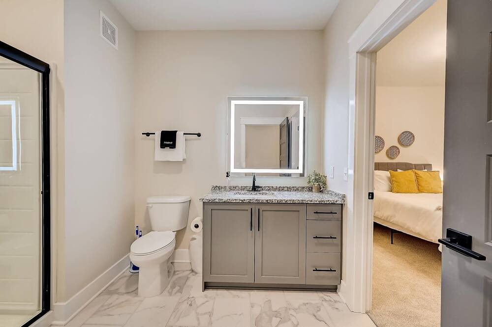 Photo of Bathroom in Olde Towne East