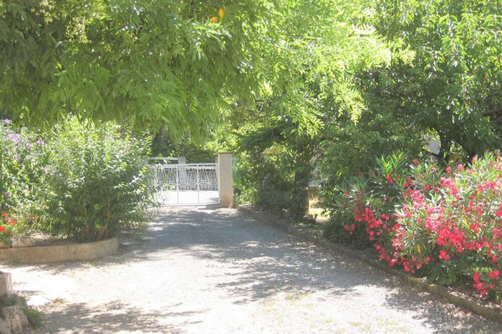 Photo of Outdoor in Saint-Etienne-les-Orgues