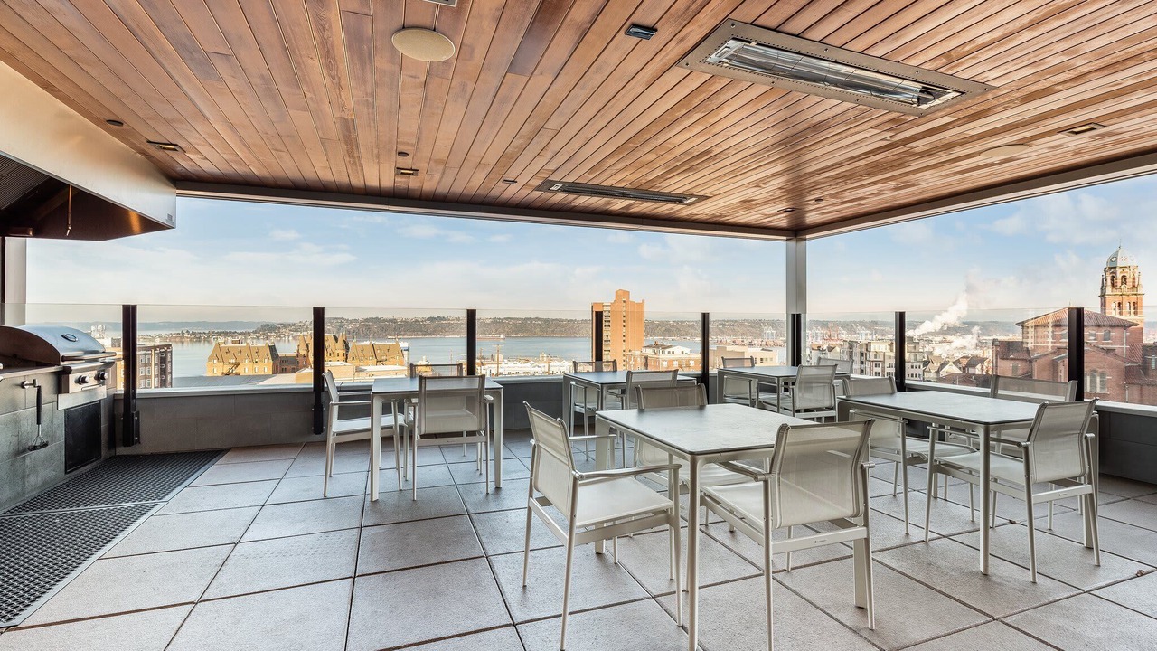 Photo of Patio Balcony in Stadium District