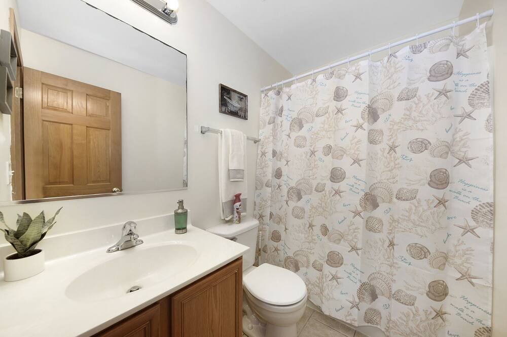 Photo of Bathroom in Romeoville