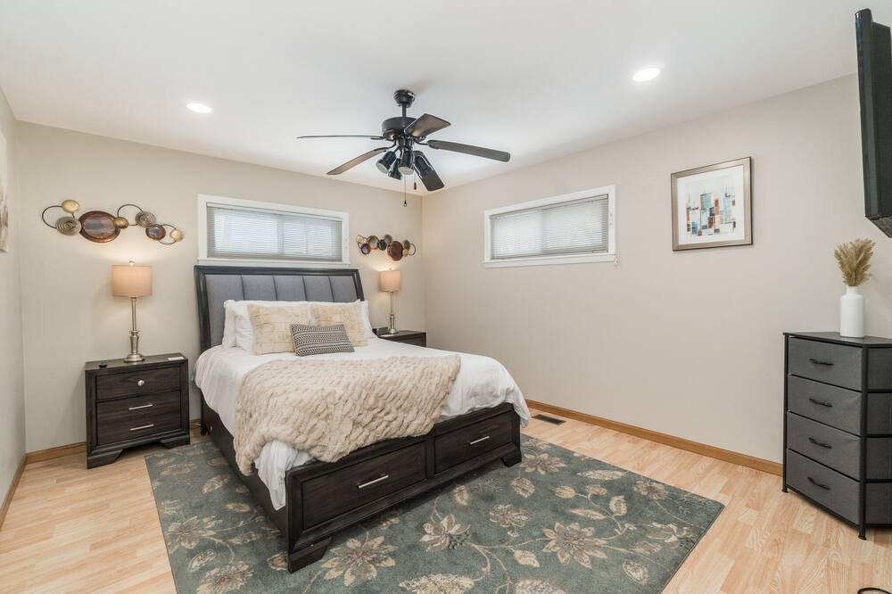 Photo of Bedroom in Schaumburg