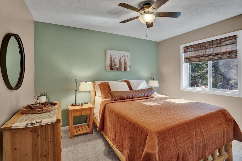 Photo of Bedroom in Briar Crest Woods