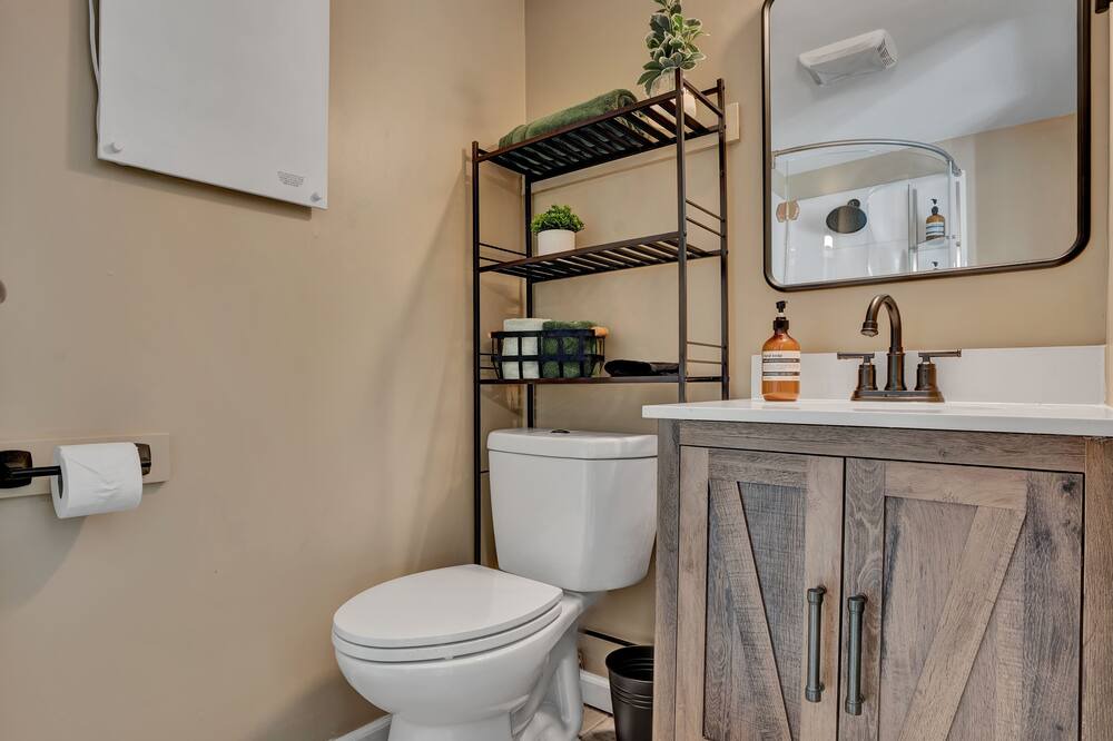 Photo of Bathroom in Briar Crest Woods