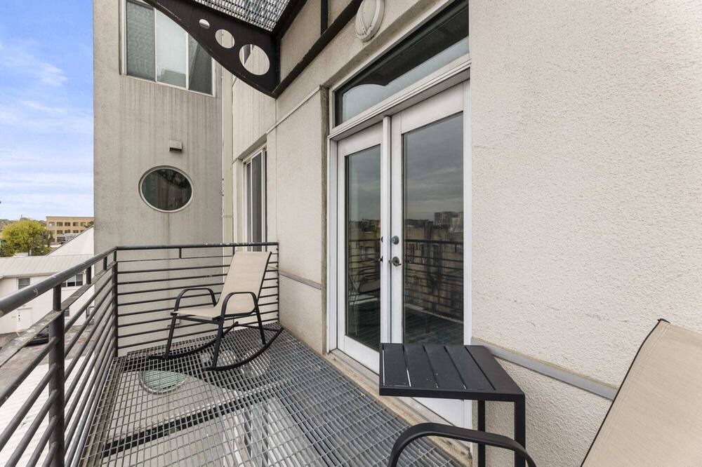 Photo of Patio Balcony in Downtown Austin