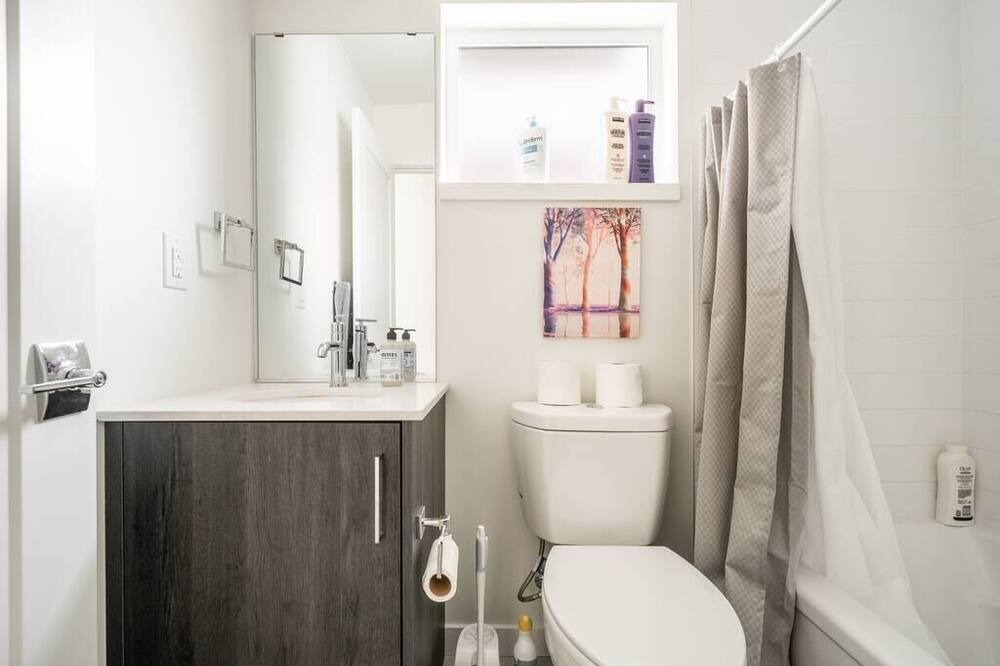 Photo of Bathroom in Roosevelt