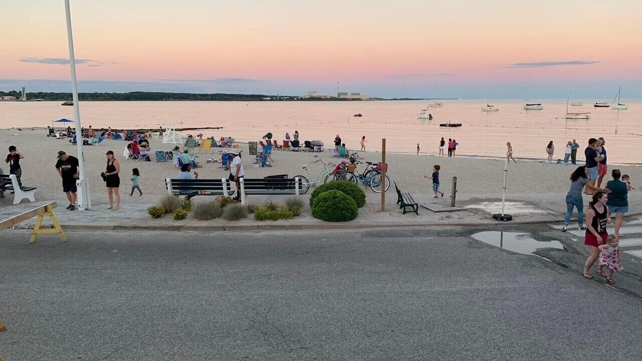 Photo of Others in Niantic