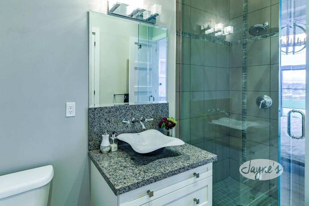 Photo of Bathroom in Glen Huron