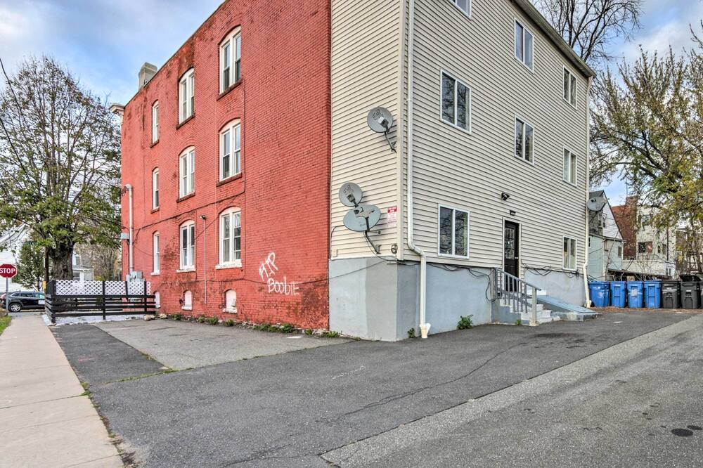 Photo of Others in Hartford