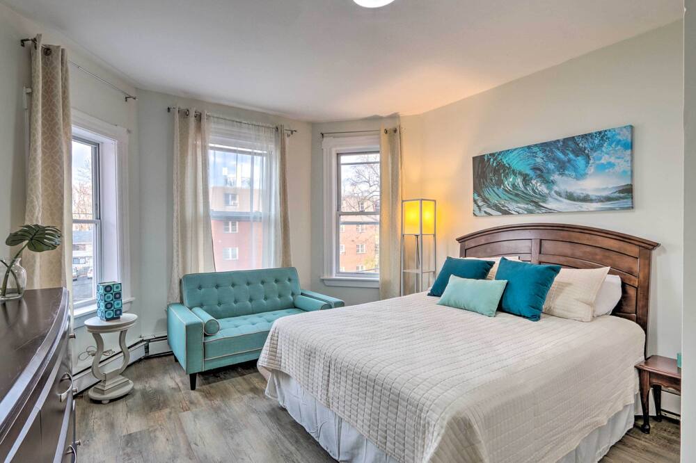 Photo of Others in Hartford