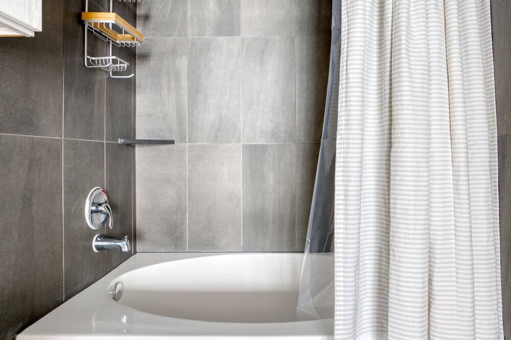 Photo of Bathroom in Chestnut