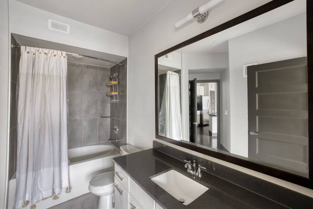 Photo of Bathroom in Chestnut