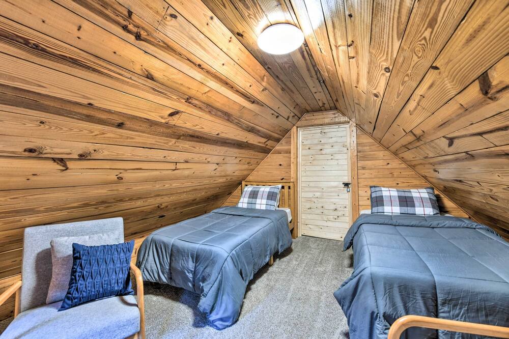 Photo of Bedroom in Sylva