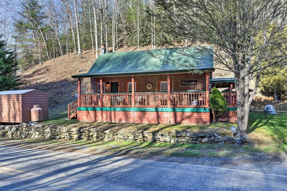 Photo of Outdoor in Sylva