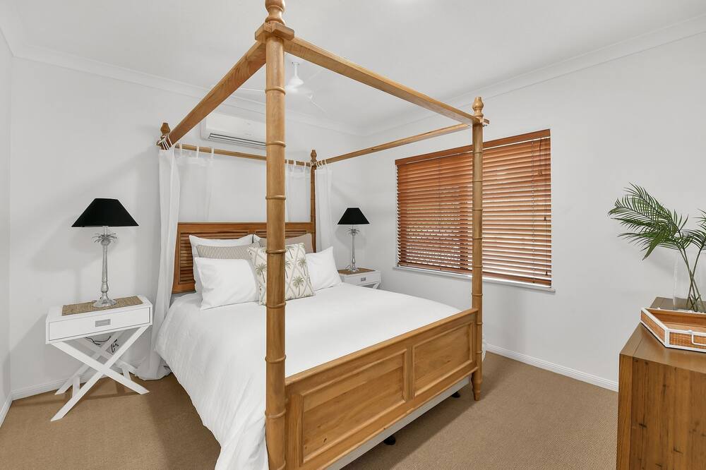 Photo of Bedroom in Mooroobool