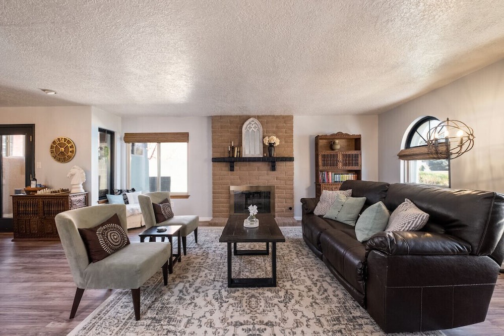 Photo of Bedroom in Northeast Heights