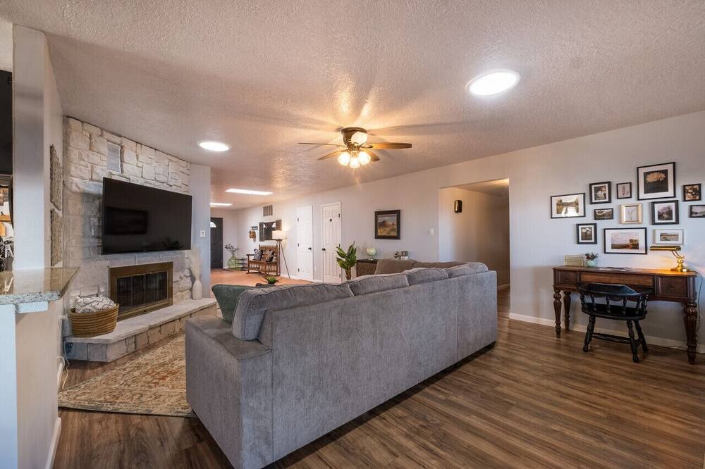 Photo of Bedroom in Northeast Heights