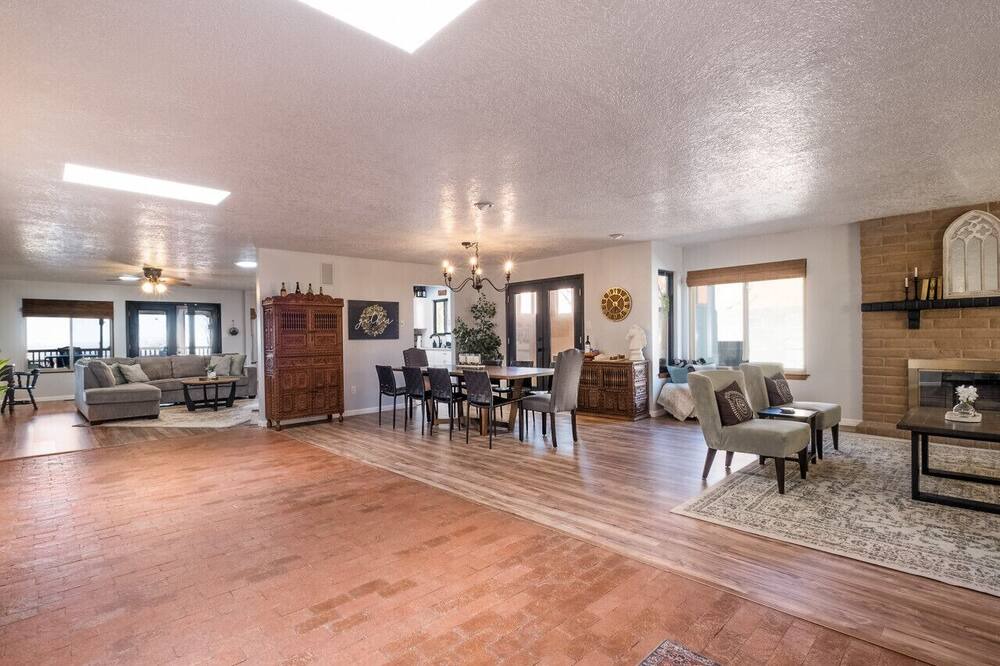 Photo of Bedroom in Northeast Heights