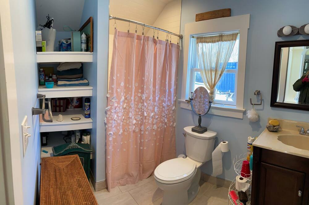 Photo of Bathroom in Adelphia