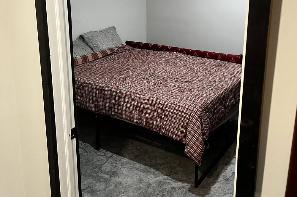 Photo of Bedroom in Colborne