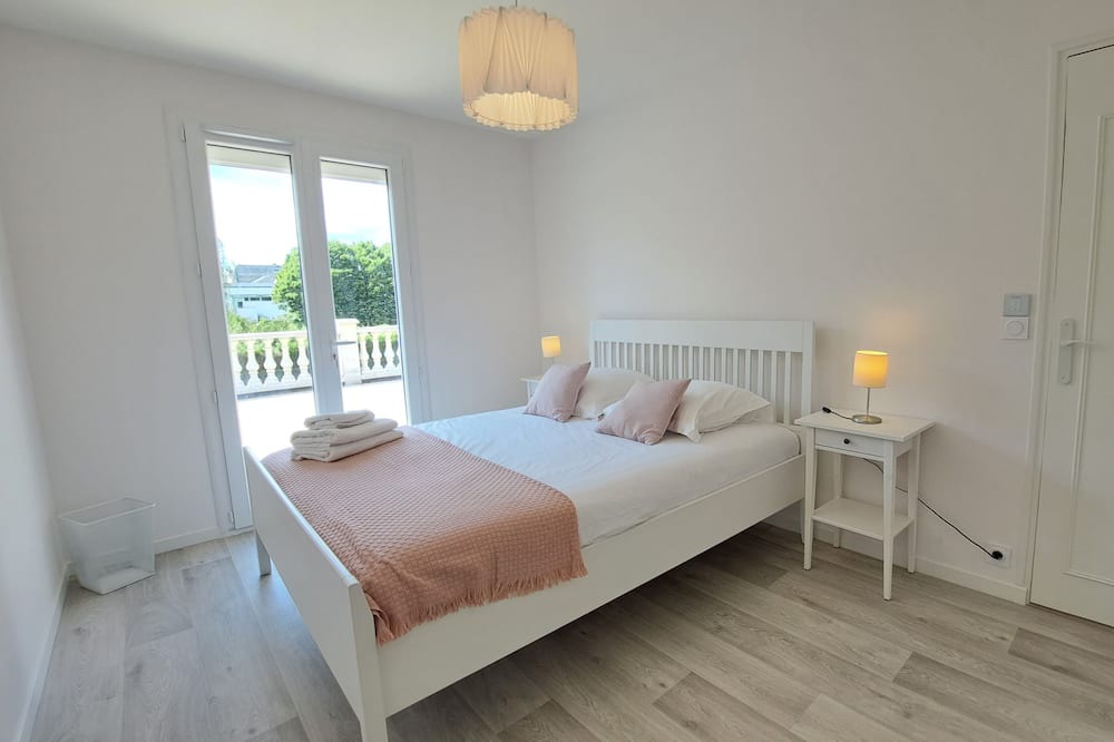 Photo of Bedroom in Mazieres-de-Touraine