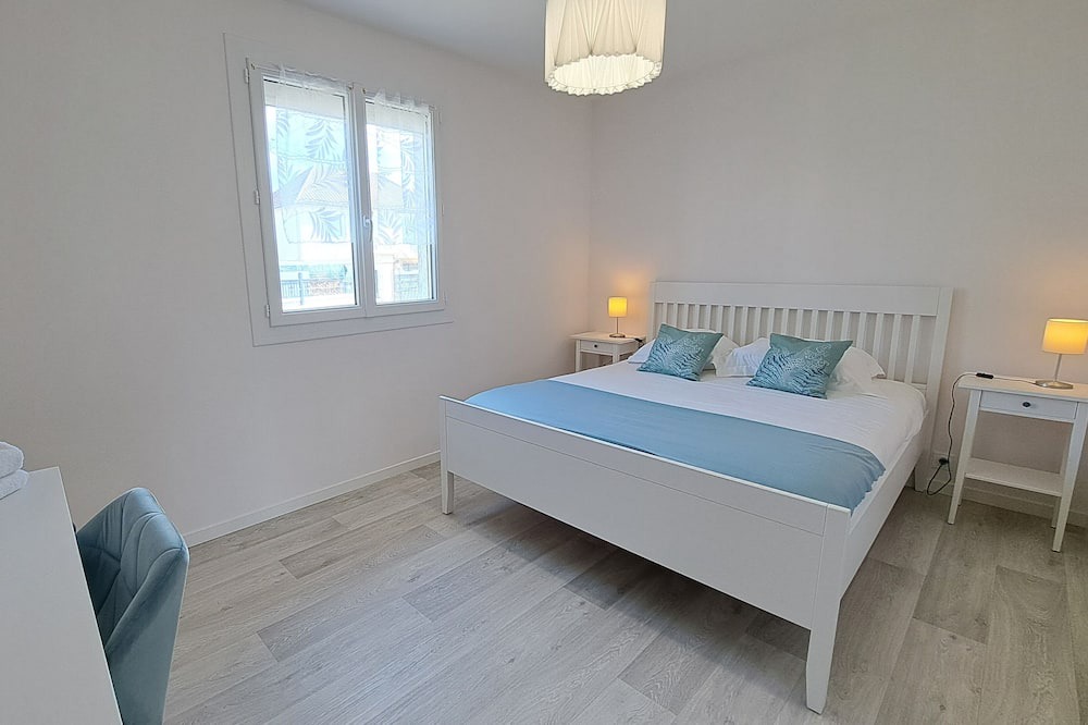 Photo of Bedroom in Mazieres-de-Touraine