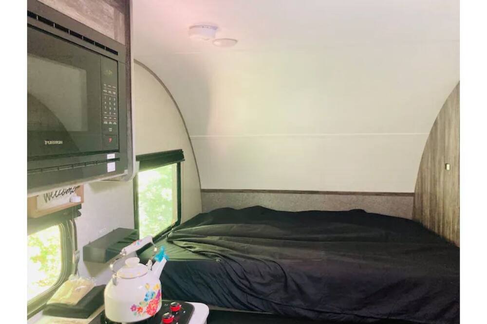 Photo of Bedroom in Berea