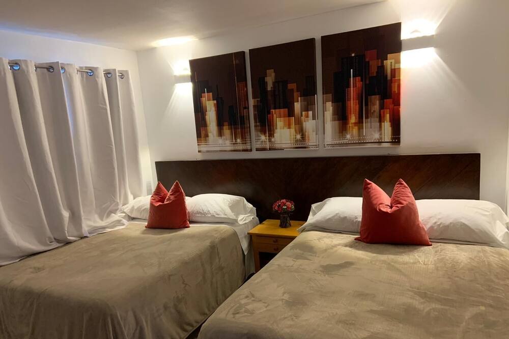 Photo of Bedroom in Oakland Park