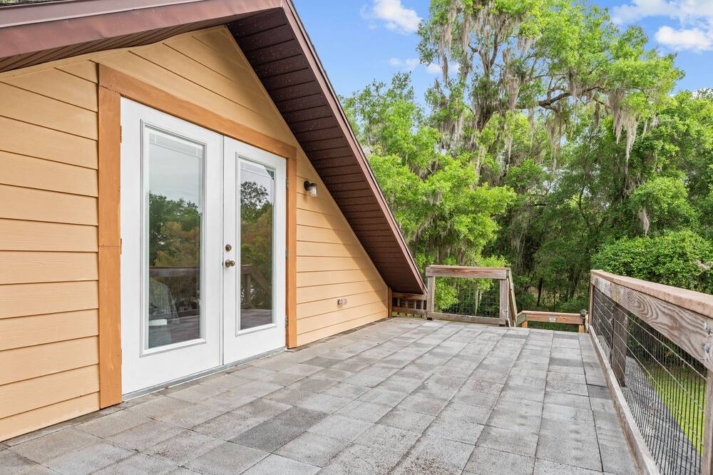 Photo of Patio Balcony in Hawthorne
