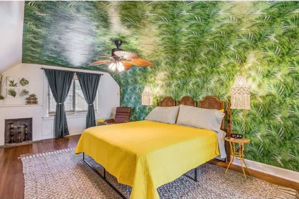 Photo of Bedroom in College Hill