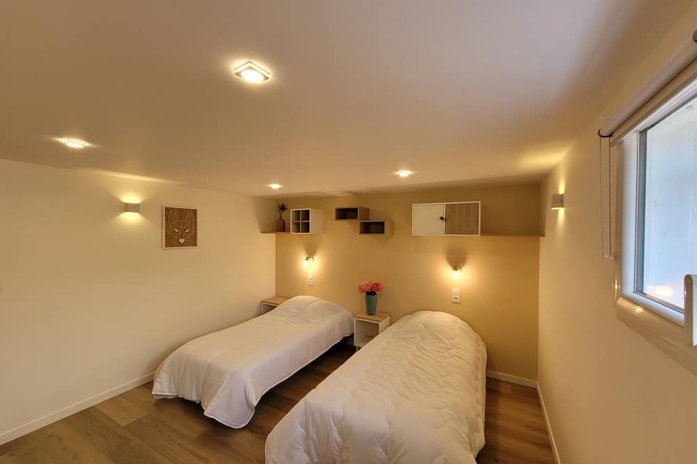 Photo of Bedroom in Saint-Remy-la-Varenne