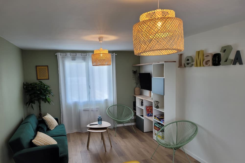 Photo of Others in Saint-Remy-la-Varenne