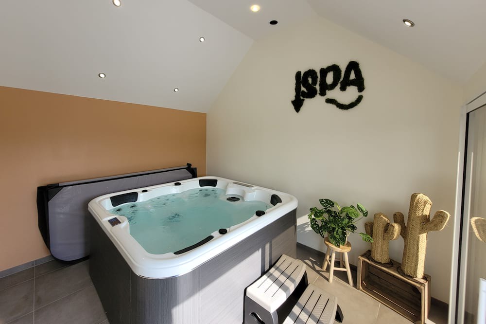 Photo of Others in Saint-Remy-la-Varenne