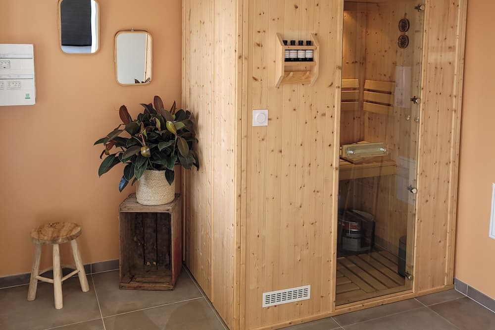 Photo of Others in Saint-Remy-la-Varenne