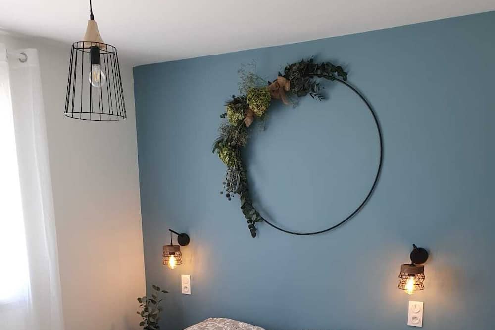 Photo of Bedroom in Saint-Remy-la-Varenne