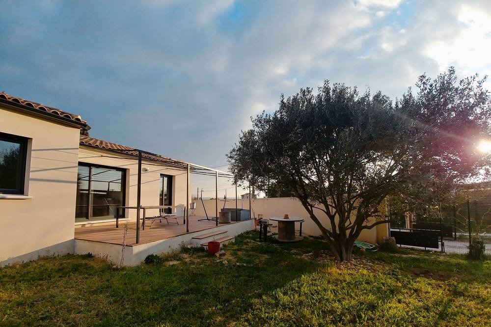 Photo of Outdoor in Roquemaure