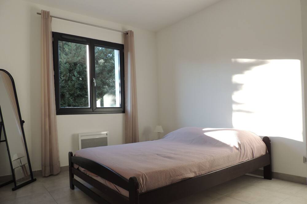 Photo of Bedroom in Roquemaure
